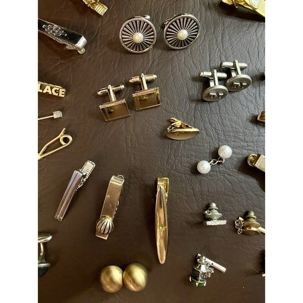 Large Lot VTG Cufflinks Tie Bars Clips Tacks Cuff Buttons Gold Tone Silver Tone